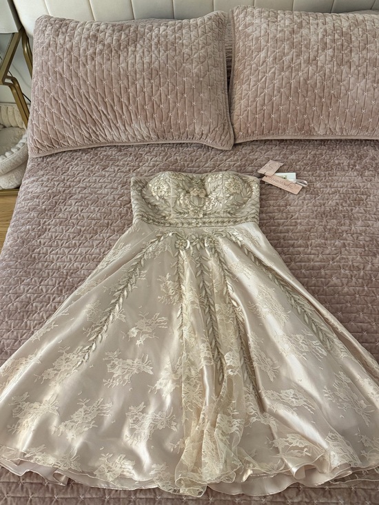 Sue Wong Dresses & Skirts - Sue Wong Strapless Lace-Embroidered Kids Dress in Champagne Gold